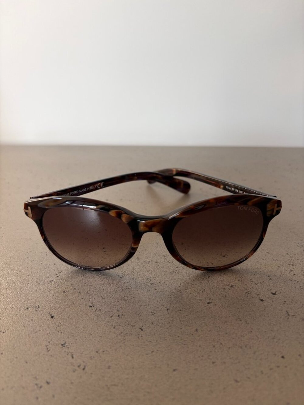 Tom Ford Riley TF298 Round Sunglasses Tortoise Havana Brown Gradient 51mm